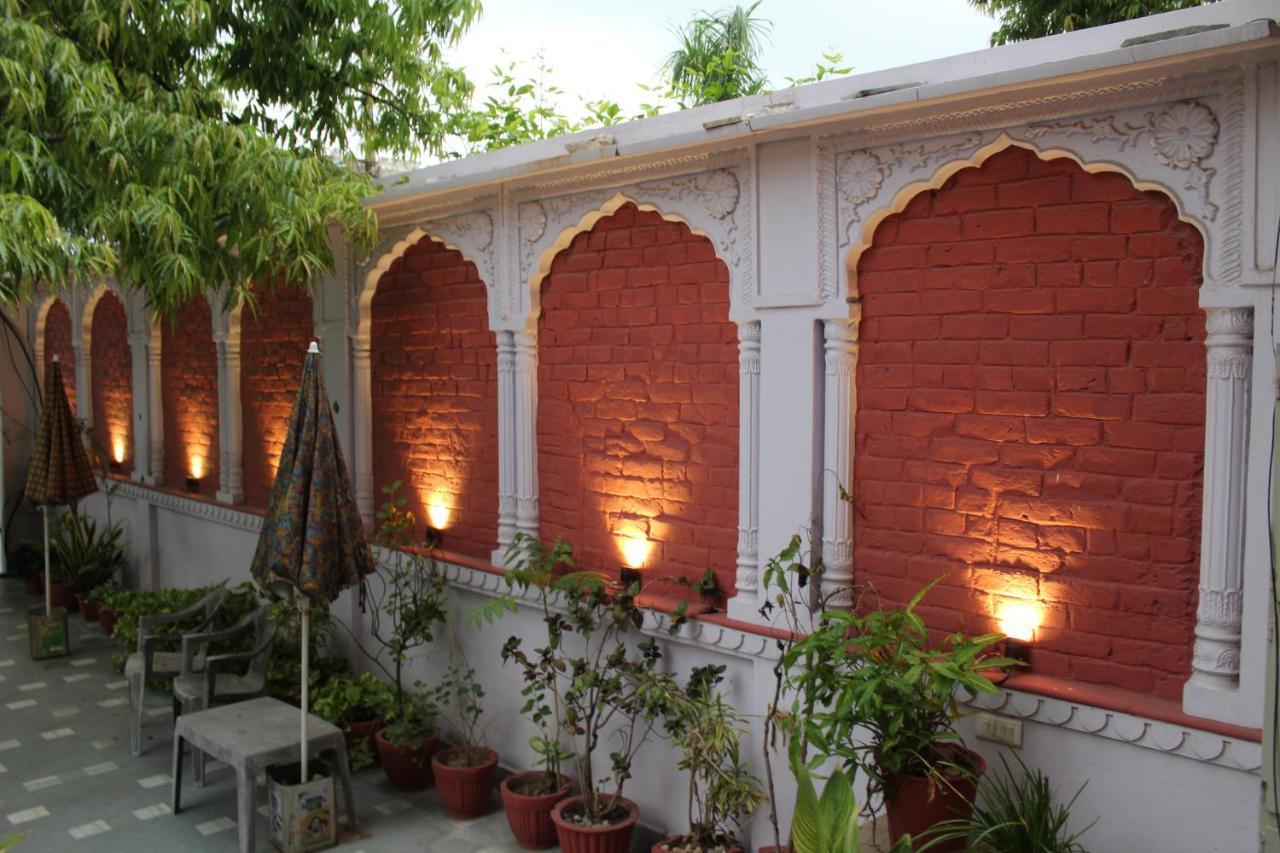 Chit Chat pensión Jaipur Exterior foto